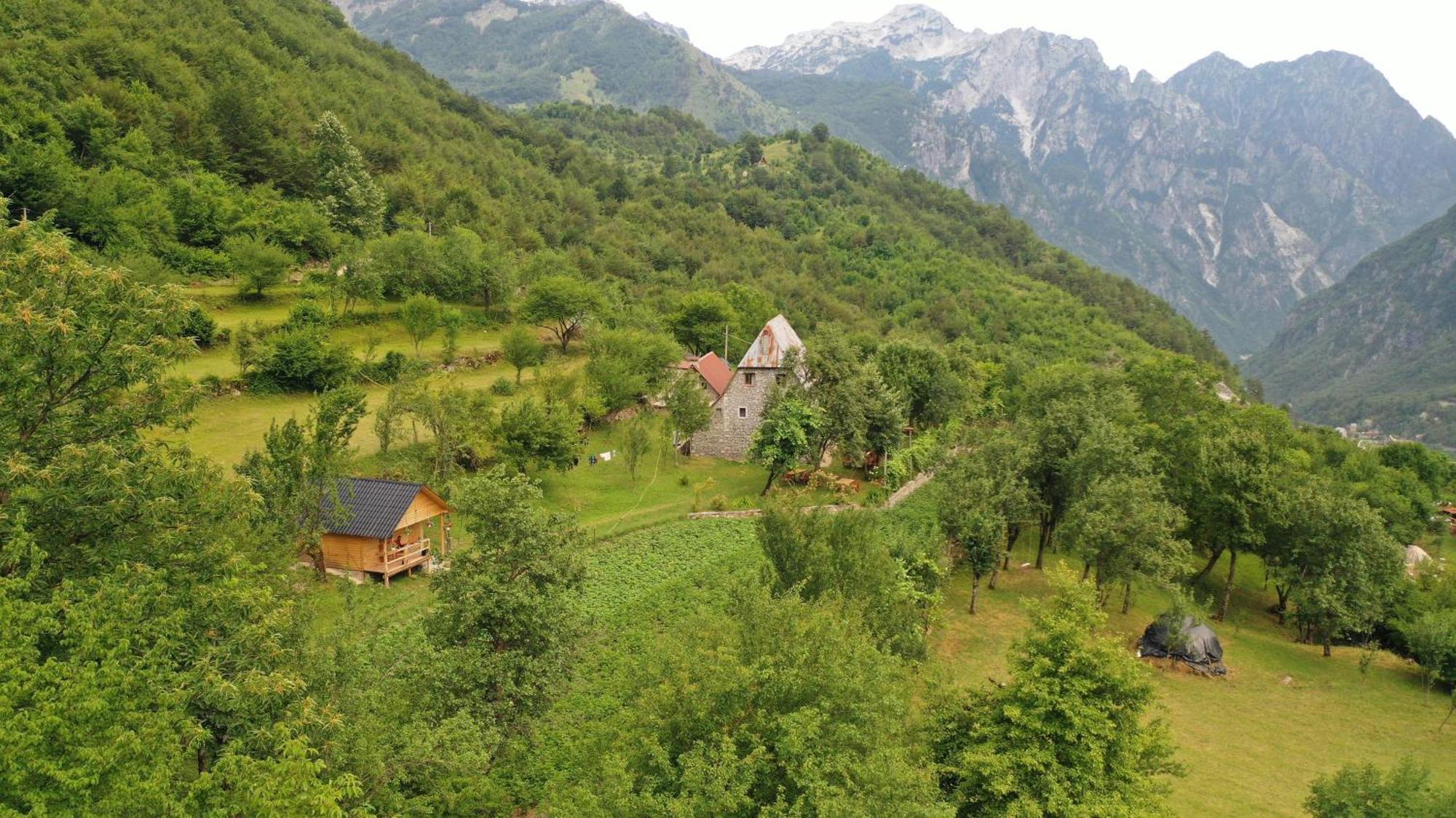 Bujtina Shkambi Theth Exterior foto